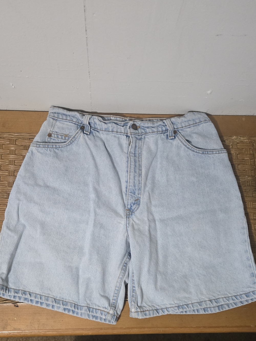 Vintage 90s Levi’s 951 Relaxed Fit Shorts Light Wash High Rise - Size 14